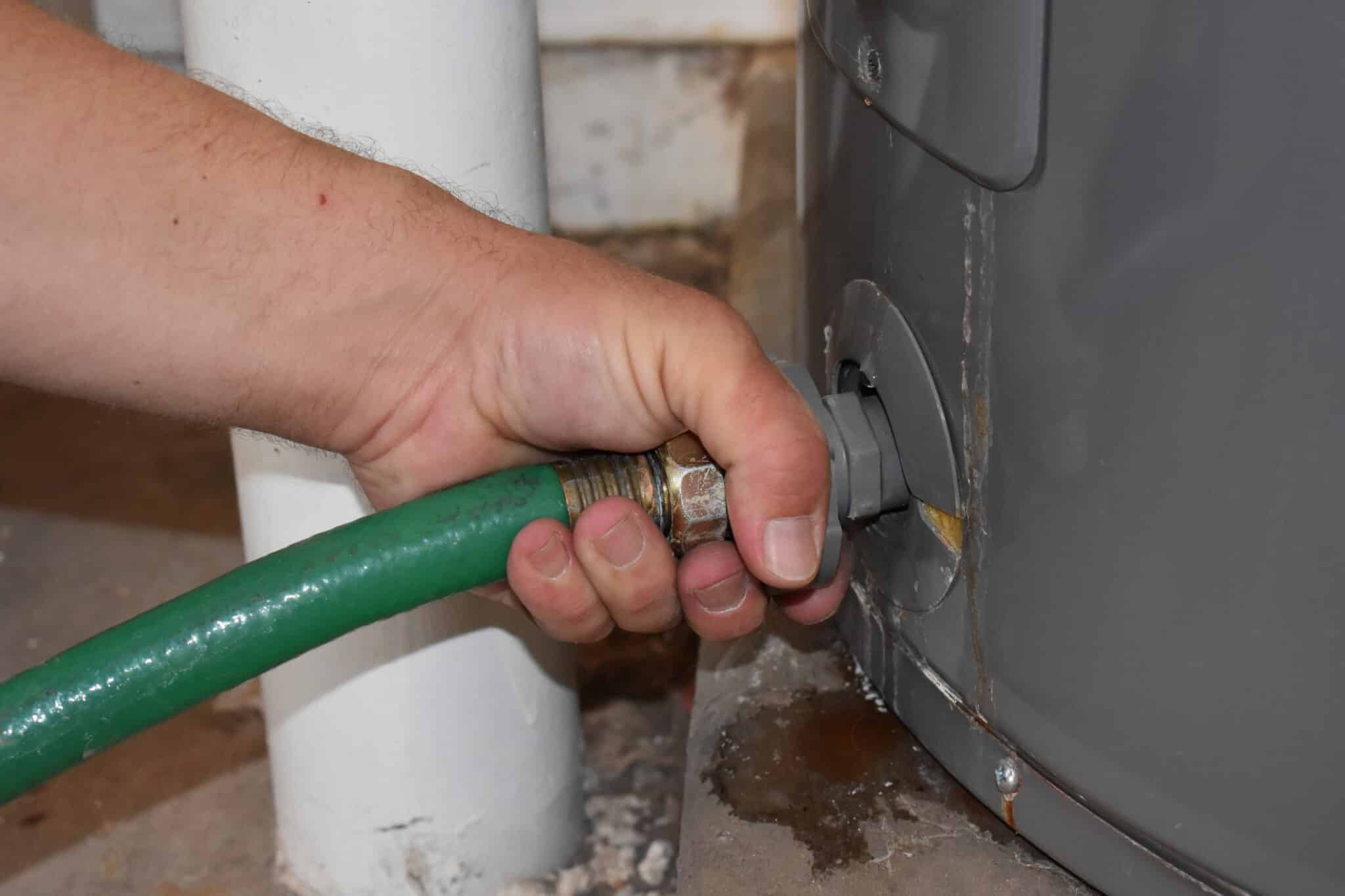 Flushing the water heater, Cold Groundwater.